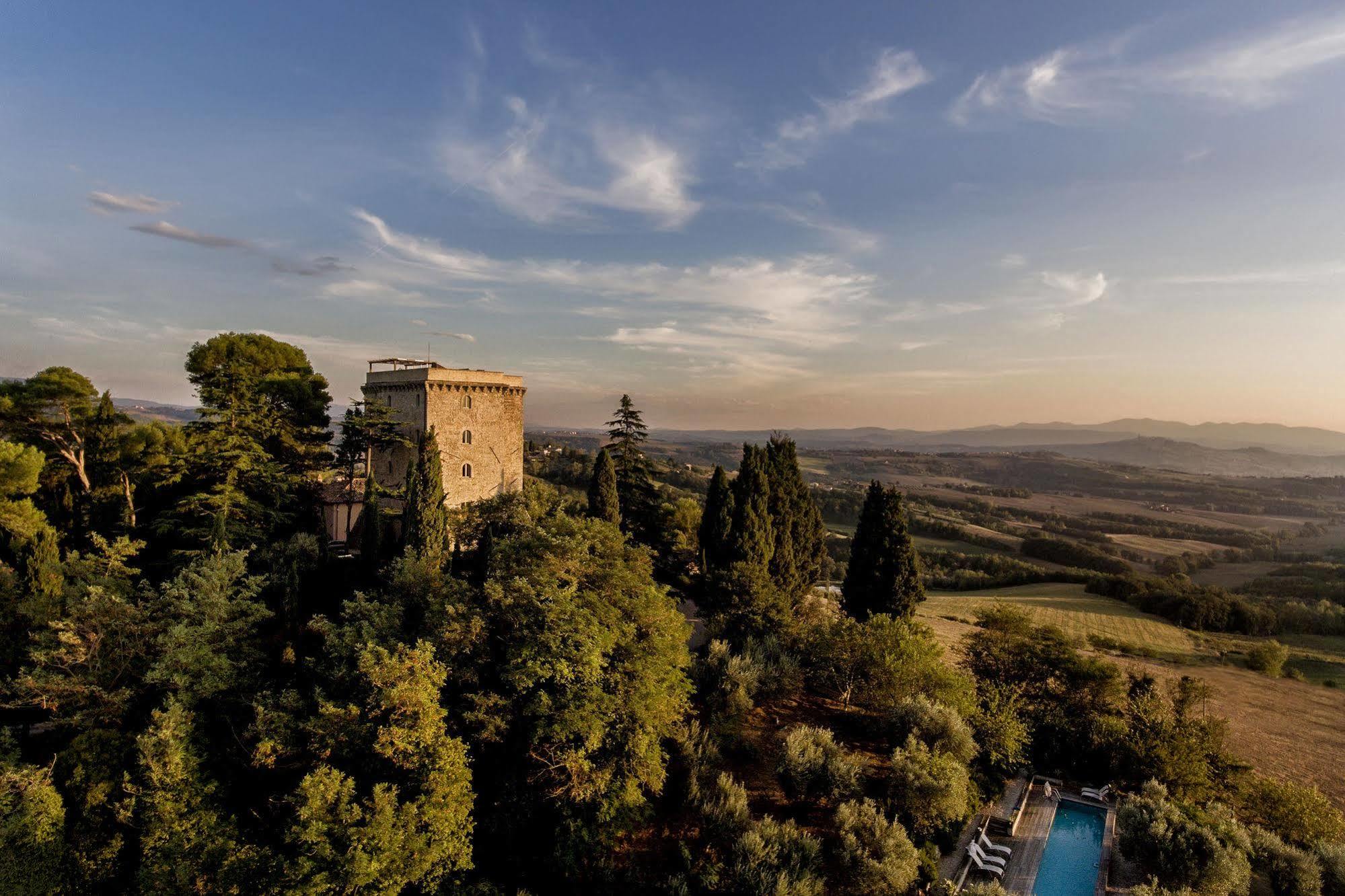 Aparthotel Torre Almonte Todi Exterior foto