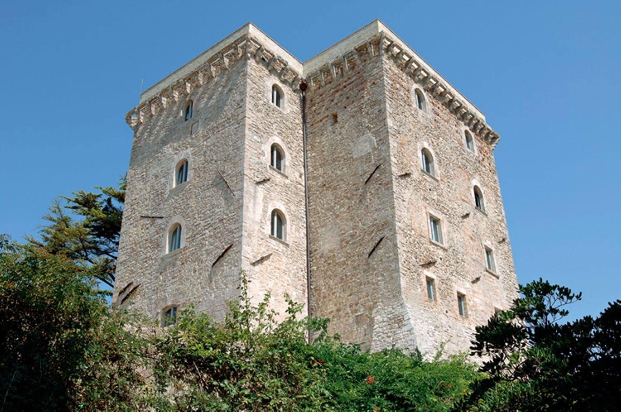 Aparthotel Torre Almonte Todi Exterior foto