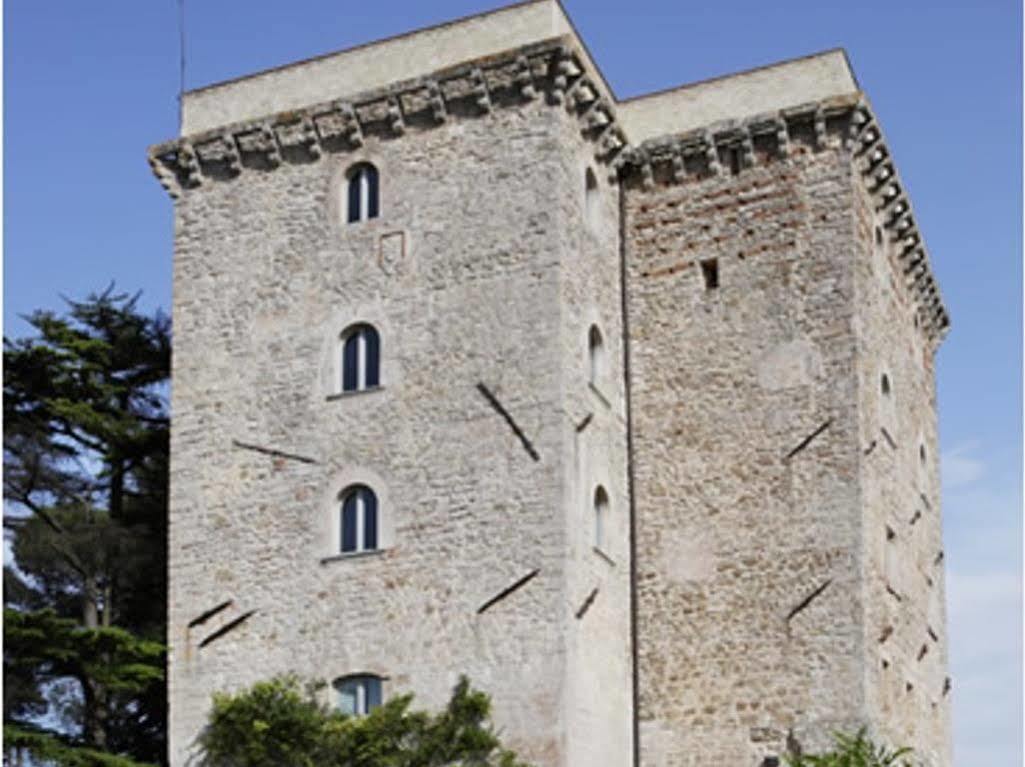 Aparthotel Torre Almonte Todi Exterior foto